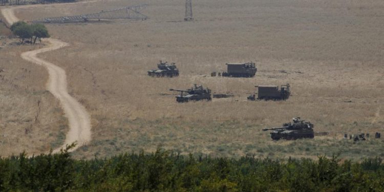 İsrail ile Lübnan arasındaki tartışmalı bölgede çatışma çıktı: Halka evde kalın çağrısı