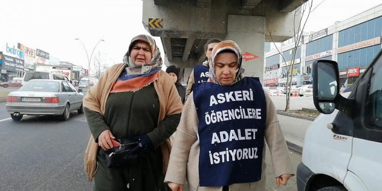 Tutuklanan Melek Çetinkaya’nın avukatı: ‘Terör propagandası’ suçlamasını mahkemede öğrendik