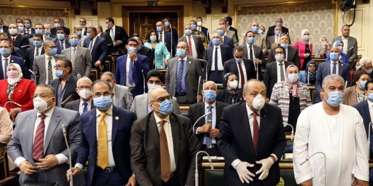 Mısır Parlamentosu Libya’ya olası bir müdahaleyi onayladı