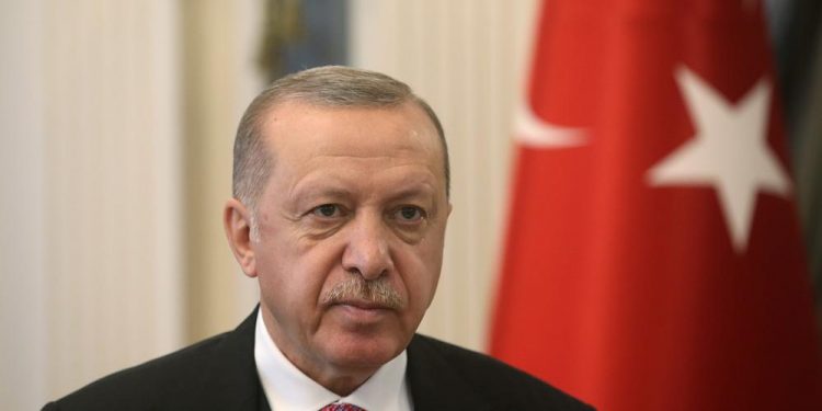 Erdoğan’dan sosyal medya açıklaması : Erişim engeli ile adli ve mali yaptırımlar devreye sokulacak