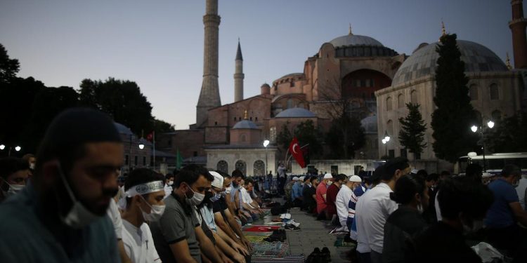 Avrupa Birliği: Tarihi öneme sahip Ayasofya’nın Diyanet İşleri Başkanlığı’na devredilmesi üzücü