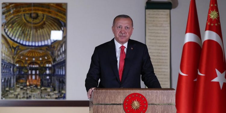 Erdoğan: 24 Temmuz Cuma günü, cuma namazıyla birlikte Ayasofya’yı ibadete açmayı planlıyoruz