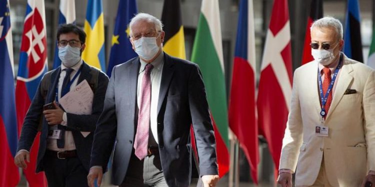 Yunanistan Dışişleri Bakanı: Türkiye’ye yönelik bir dizi yaptırım belirleme konusunda uzlaştık