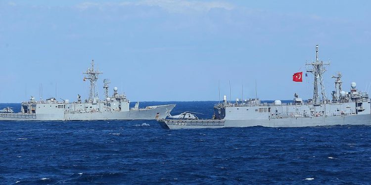 Fransız gemisini taciz iddiasıyla ilgili Akar’dan açıklama: Türkiye, Fransa’dan özür bekliyor