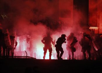 Sırbistan’da onlarca göstericinin gözaltına alındığı protestolar nasıl başladı? Kim neye tepkili?