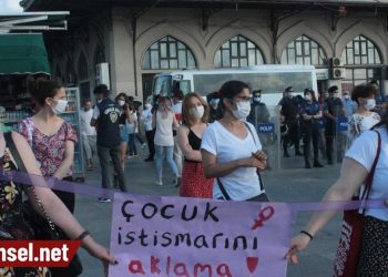 Kadınlar Kadıköy’de haykırdı: Kazanılmış haklarımızdan vazgeçin 