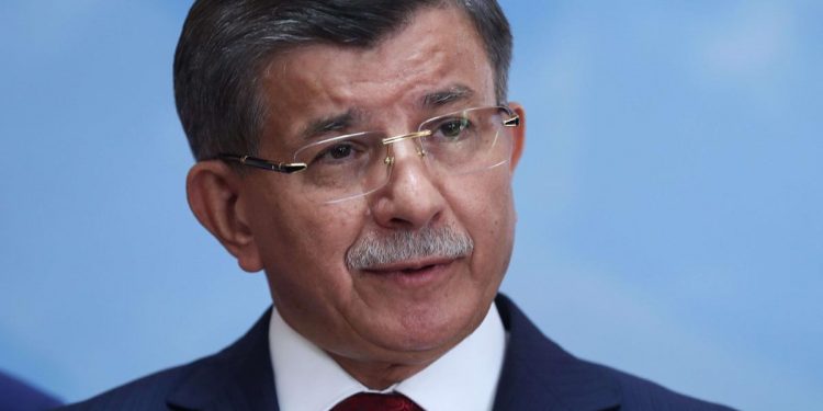 Davutoğlu isim verdi: ‘F.TÖ’nün siyasi ayağında kimler var?