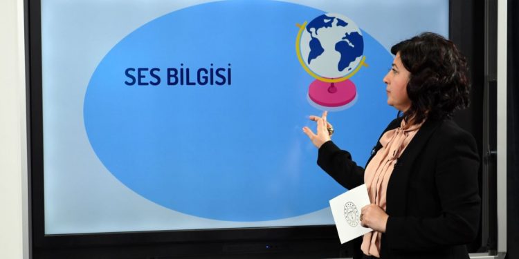 Türkiye’nin Uzaktan Eğitimle İmtihanı