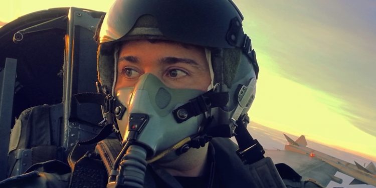 KHK’lı F-16 pilotu 15 Temmuz’da yaşadıklarını yazdı