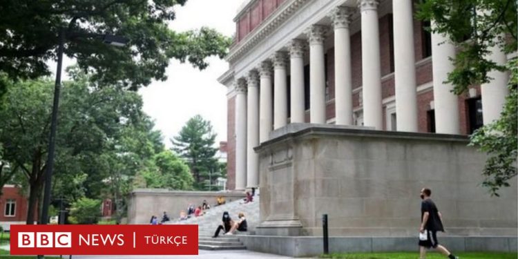 ABD, online eğitim görecek yabancı öğrencileri sınır dışı etme planını geri çekti