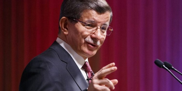 Ahmet Davutoğlu hakkında Suruç Katliamı nedeniyle suç duyurusu