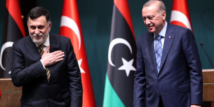 Türkiye Libya’daki Savaşa Neden Dahil Oldu?