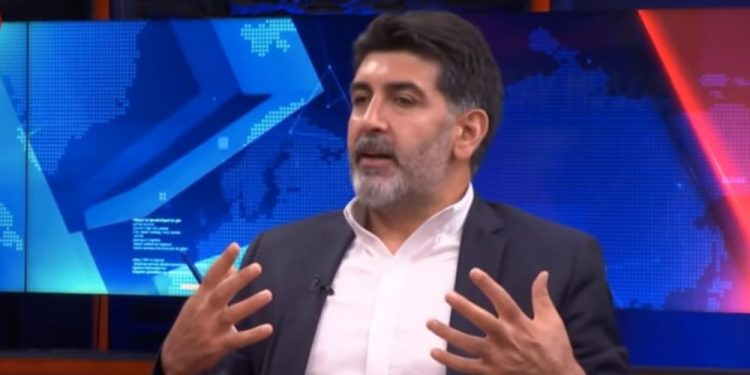 AKP kendine göre bir din yorumu yaptı ve bunu Müslümanlık diye pazarlıyor