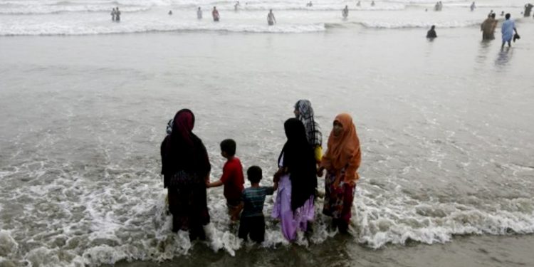 İnanılmaz olay; boğulan çocuğu kurtarmak isteyen 11 kişi boğuldu