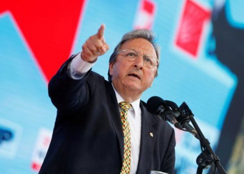 CHP’li Yarman’dan sert sözler: Rejimin değişmesine çanak tuttuk!