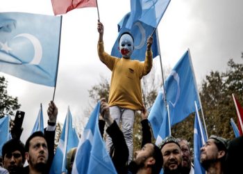 Çin’den, Uygurlar’ın iadesinde diplomasi oyunu!