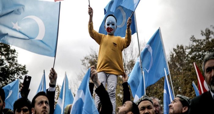Çin’den, Uygurlar’ın iadesinde diplomasi oyunu!