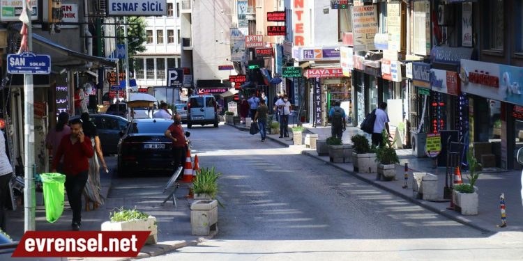 Esnaf: Türkiye tırmanıştaysa biz niye batıyoruz?