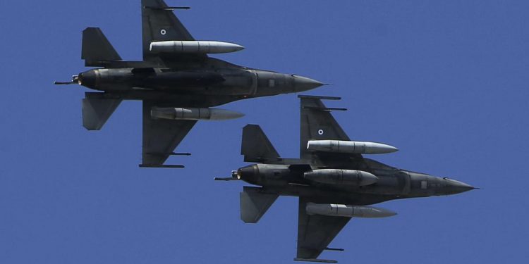 MSB’den görüntülü açıklama: Navtex ilan edilen alana yaklaşan Yunanistan uçakları, F-16’larla önleme yapılarak uzaklaştırıldı