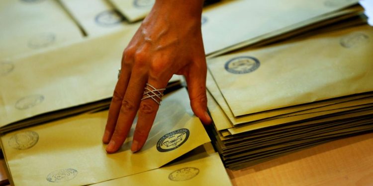 MHP’den parti kurmayı zorlaştıracak teklif hazırlığı