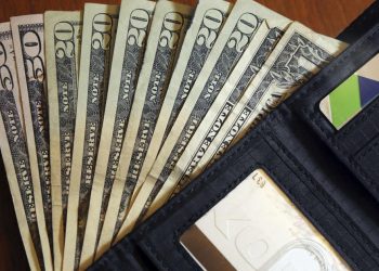 ‘Türkiye’de yerleşikler, inancını kaybettiğinde döviz almaya başlıyorlar’