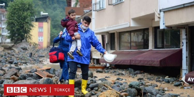 Giresun’da yaşanan sel felaketinde en az dört kişi hayatını kaybetti, 11 kişi kayıp