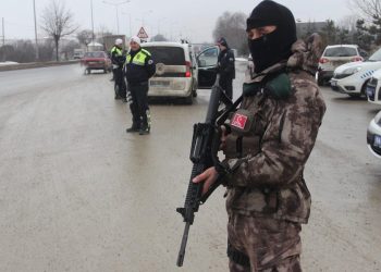 25 bin özel harekatçı, 30 bin silahlı bekçi ve takviye hazır kuvvet: Tehlikeli gelişme