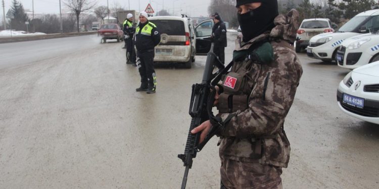 25 bin özel harekatçı, 30 bin silahlı bekçi ve takviye hazır kuvvet: Tehlikeli gelişme