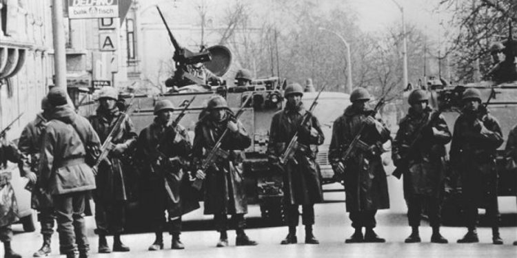 12 Eylül 1980 darbecileri 2020 Türkiye faşizminin parke taşlarını nasıl döşedi? – Prof Baskın Oran