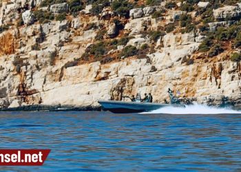 Yunanistan Meis Adası çevresinde silahlı Zodyak’larla devriye attı