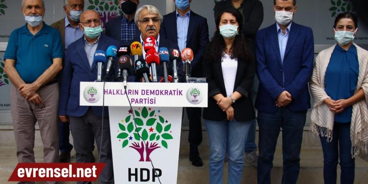 HDP Eş Genel Başkanı Sancar’dan operasyon tepkisi: Kaybettikçe saldırıyorlar