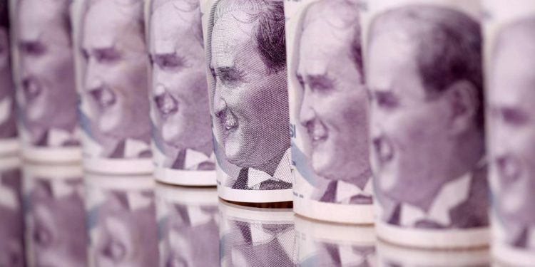 ABD’li ünlü ekonomist: ‘Türkiye’nin kasası bomboş, resesyon tehlikesi var’