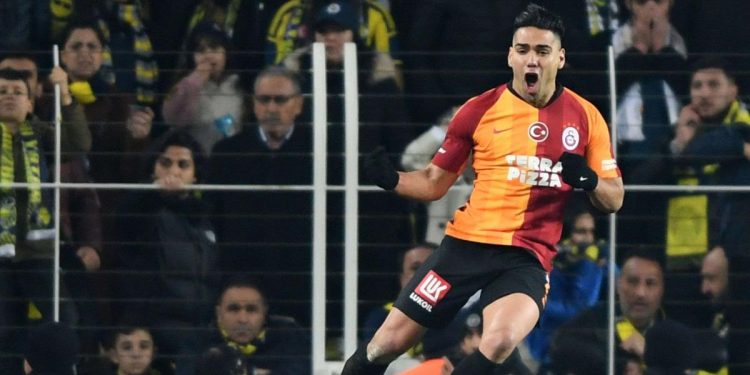Galatasaray’a yeni orta saha: Falcao devrede