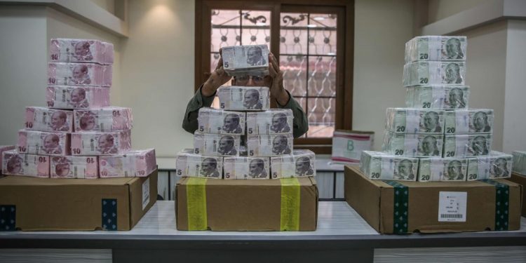 Mahfi Eğilmez: Türkiye’nin kredibilitesi