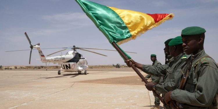 Fransa ve Türkiye’nin Dikkatle İzlediği Mali’de Neler Oluyor?