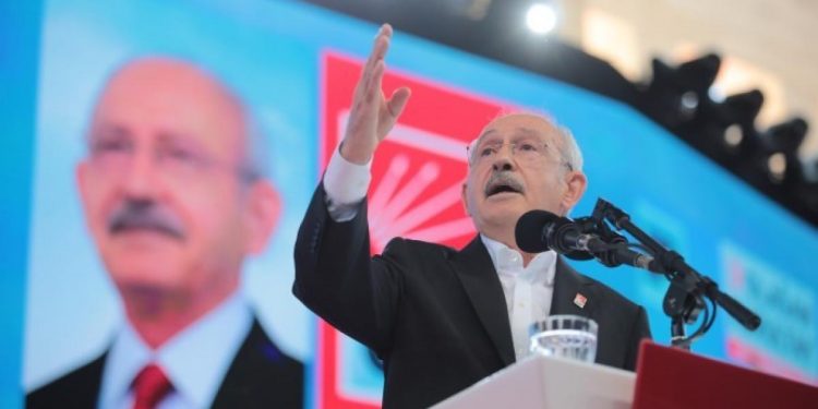 Kılıçdaroğlu: ‘Türkiye Saray’ın ve beslemelerinin çiftliği gibi yönetiliyor’