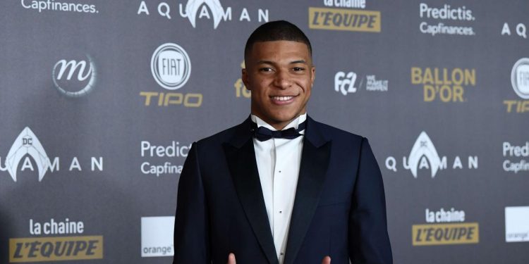 Forbes, dünyanın en çok kazanan futbolcularını listeledi