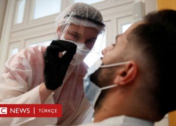 Fransa’da günlük vaka sayısının 10.000’i aşmasının ardından uzmanlardan uyarı: “Bir araya gelmekten kaçının”