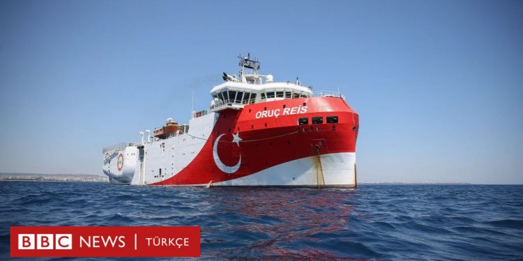 Doğu Akdeniz krizi: Oruç Reis araştırma gemisi ‘diyalog için’ Antalya’ya geri döndü