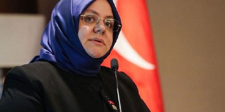 Bakan Zehra Zümrüt Selçuk’tan bir garip ‘kadın cinayeti’ açıklaması