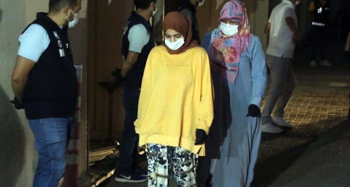 Dört gündür emniyette tutulan kız öğrenciler hakkında karar