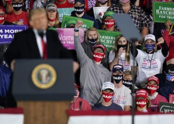 Trump’tan hesabını kapatan Twitter’a tepki: Demokrat Partinin üçüncü kolu gibi çalışıyor