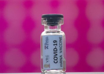 Uzmanlara göre potansiyel Covid-19 aşısı pandemiyi hemen sona erdirmeyecek