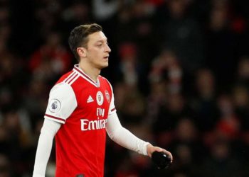 New York Times: Mesut Özil’in silinişi!