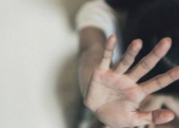 Tecavüz etti, fuhuş çetesine teslim etti, serbest dolaşıyor!