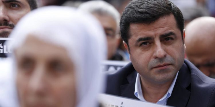Selahattin Demirtaş: Kobane üzerinden HDP’ye kumpas kuruluyor