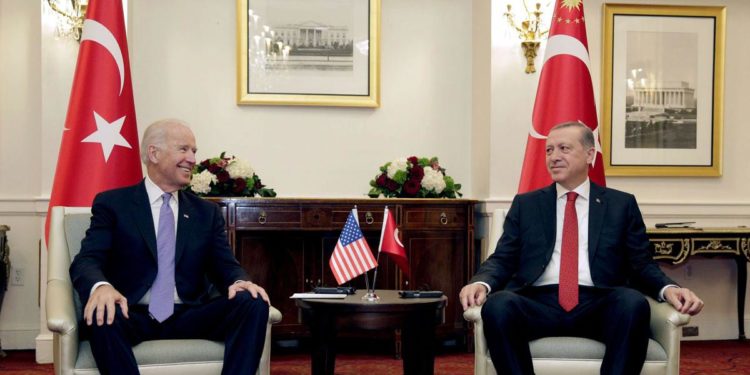 Ekonomist Ash: ‘Erdoğan’ın bir uçurumun ucundan çekilip alındığını düşünüyorum’