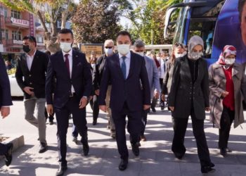 Babacan ‘yakın akraba atamasının ülkeye maliyeti’ni açıkladı