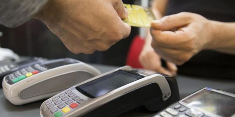 Halkın kredi ve kart borçları arttı