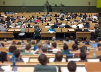 “Türkiye’deki rektörlerin akademik nitelikleri düşük”